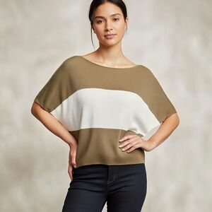 Halogen Olive and White Knit Batwing Sleeve Top Size Medium